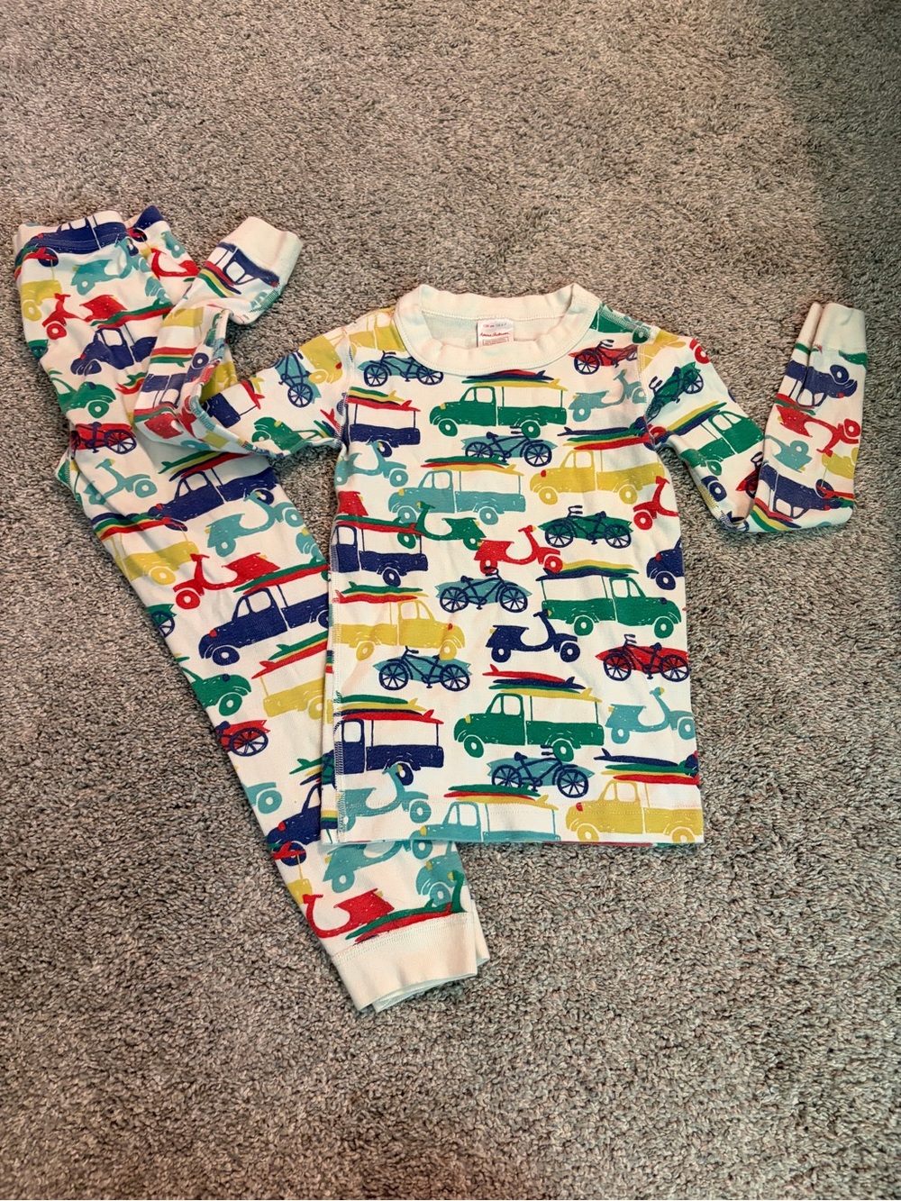 Hanna Andersson Cream Pajama Set with Colorful Vehicle Print